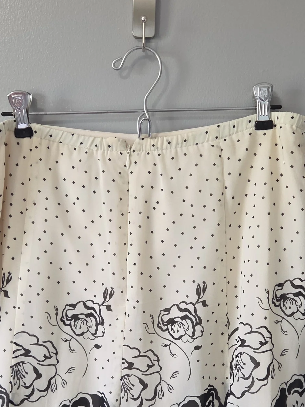 dressbarn Cream Ivory and Black Floral A-Line Lined Midi Skirt Vintage Zip-up 10